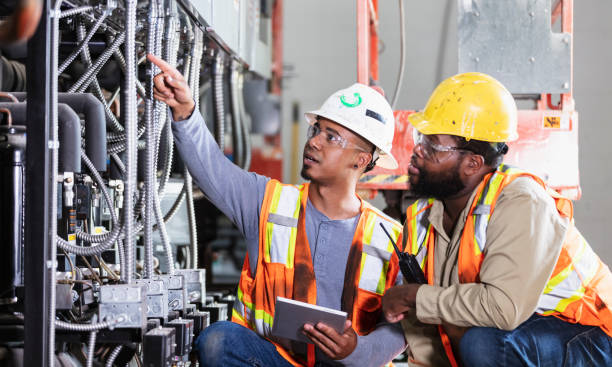 Best Licensed Electrician  in Wainaku, HI